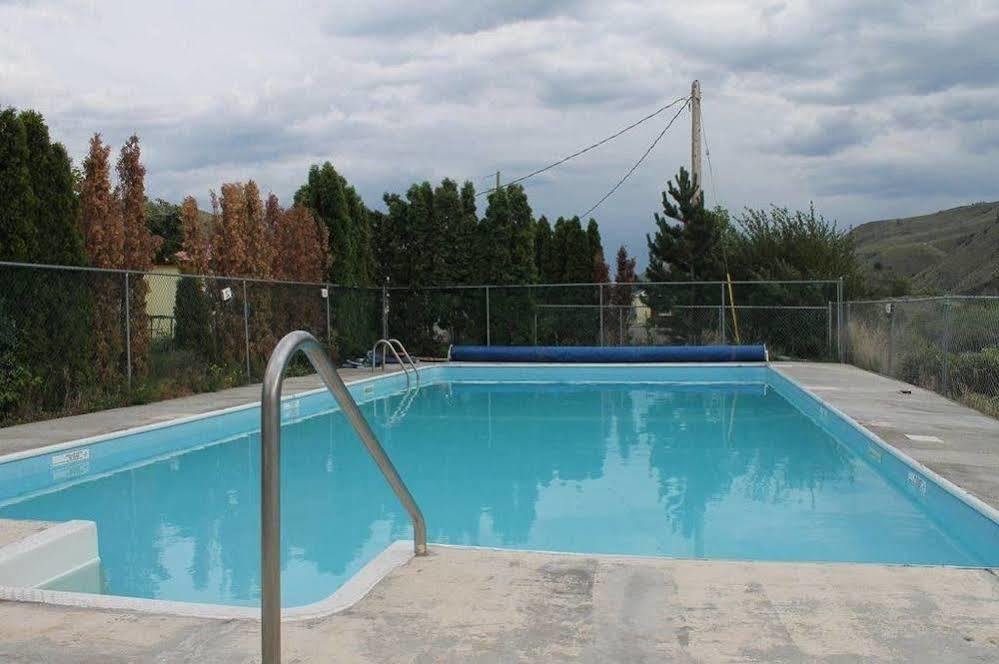 Sage Hills Motel Cache Creek Exterior foto